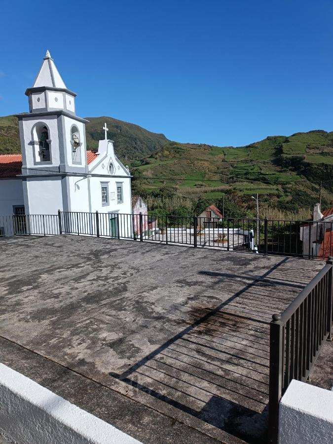 Alojamento Local M&I Lajes das Flores Eksteriør billede