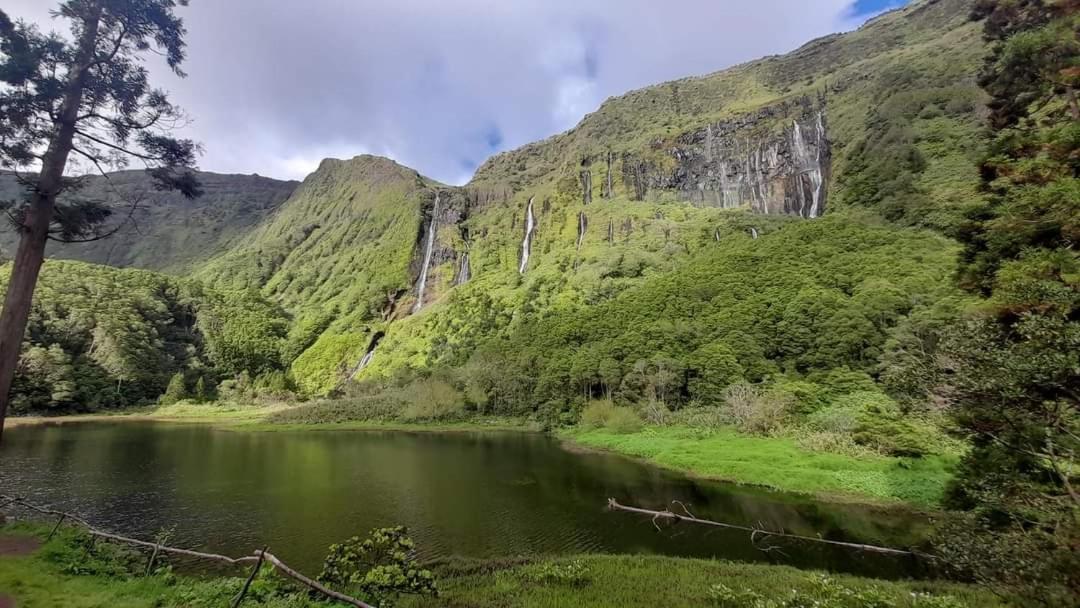 Alojamento Local M&I Lajes das Flores Eksteriør billede