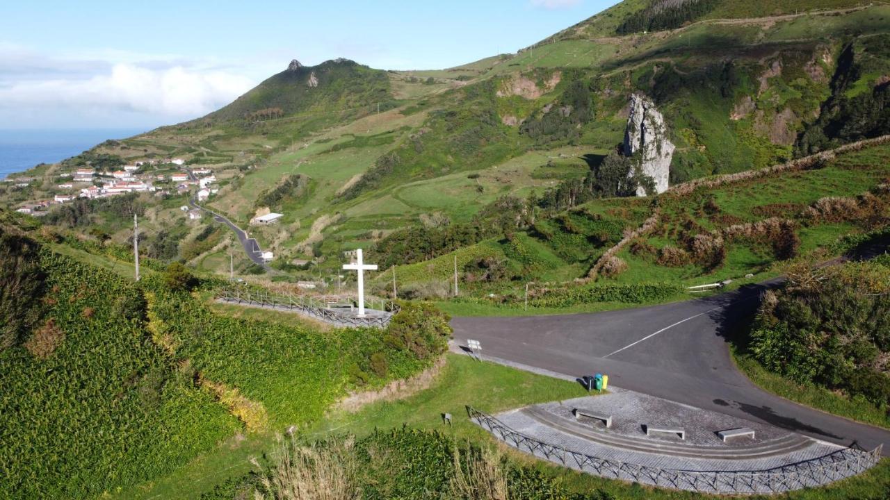 Alojamento Local M&I Lajes das Flores Eksteriør billede